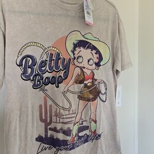 Betty Boop Kids Tee - Tan with Colorful Graphic Small 19 Arm Pit To Pit. New